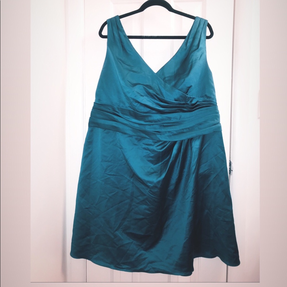 David’s Bridal Formal Dress in Oasis Blue (Sz 22)
